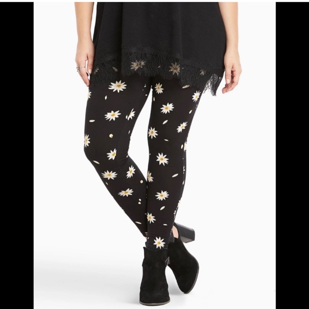 ⭐️TAKE 50% OFF⭐️ Torrid sunflower leggings
